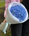 Букет голубая гортензия в оформлении
