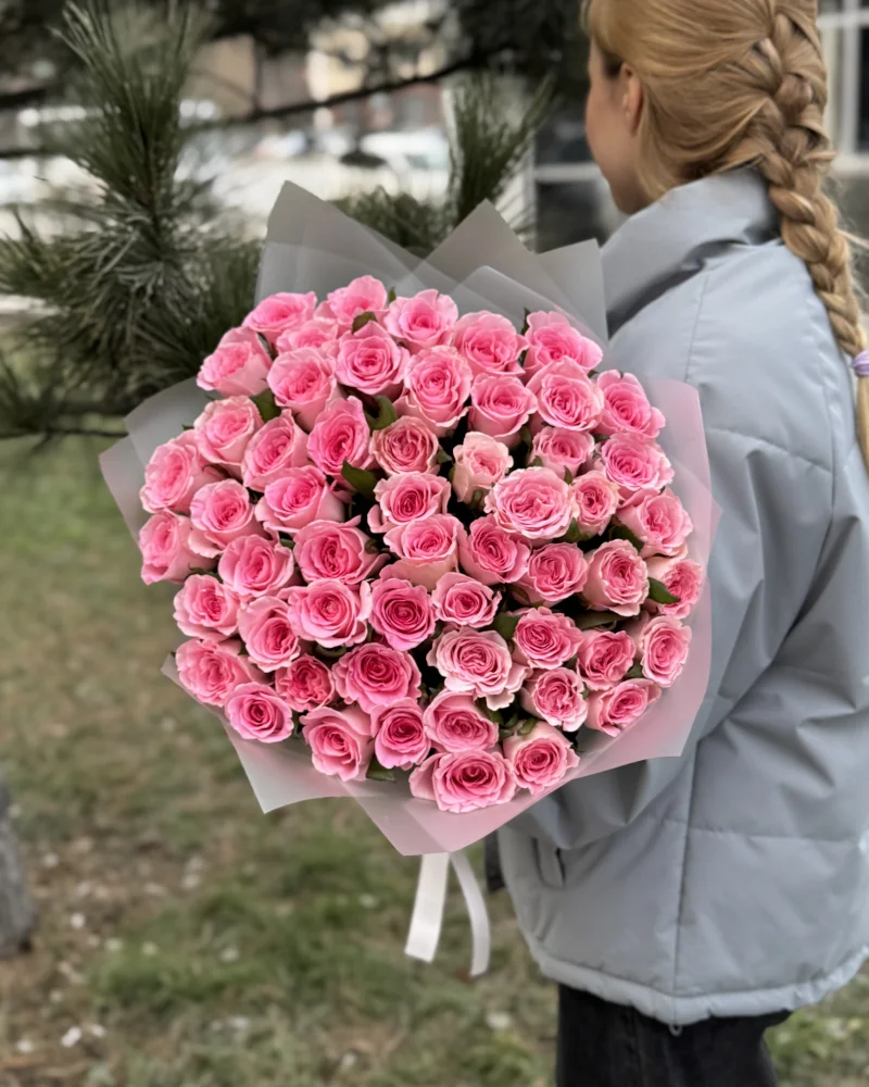 Букет из 55 роз Мандала 60 см