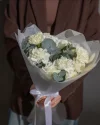 Букет из 9 белых диантусов