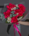 Букет цветов Яркий букет с розами и альстромерией