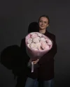 Букет цветов Презент из хризантем (персиковый)