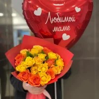 Подарочный набор Легкость 21 роза Кения 35 см + шар
