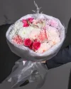Букет нежный с орхидеей