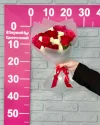 Букет 19 роз Кения 35 см в пленке